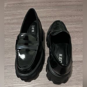 Super cute chunky loafers! Never worn!!